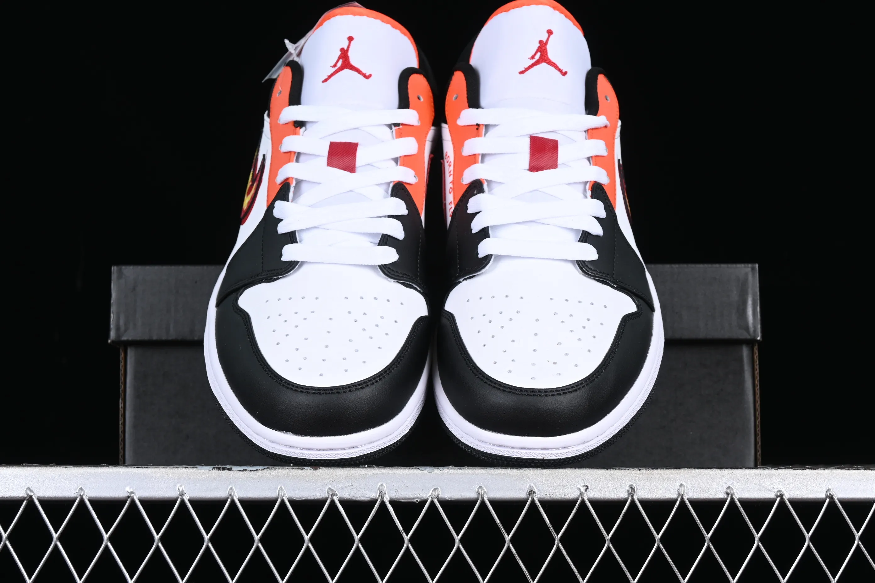 All categories Air Jordan Jordan series basketball shoes Air Jordan 1 Low Air Jordan 1 Low "Flaming Swoosh" AJ1 Joe 1 black red flame FJ7222-101